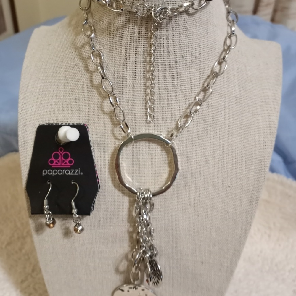 TRINKET TWINKLE - MULTI NECKLACE/EARRING Set NWT